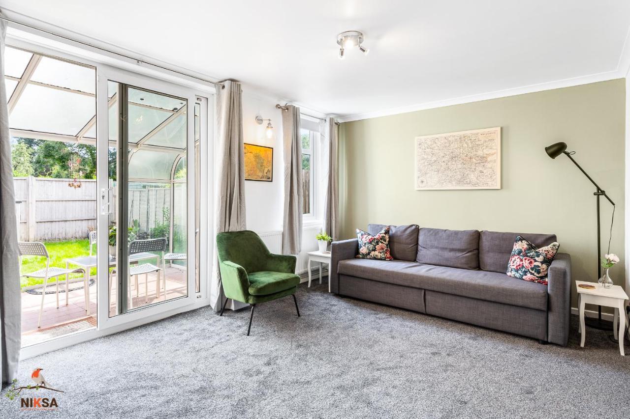 Niksa Serviced Accommodation - 3 Bedroom House Welwyn Garden City Zewnętrze zdjęcie