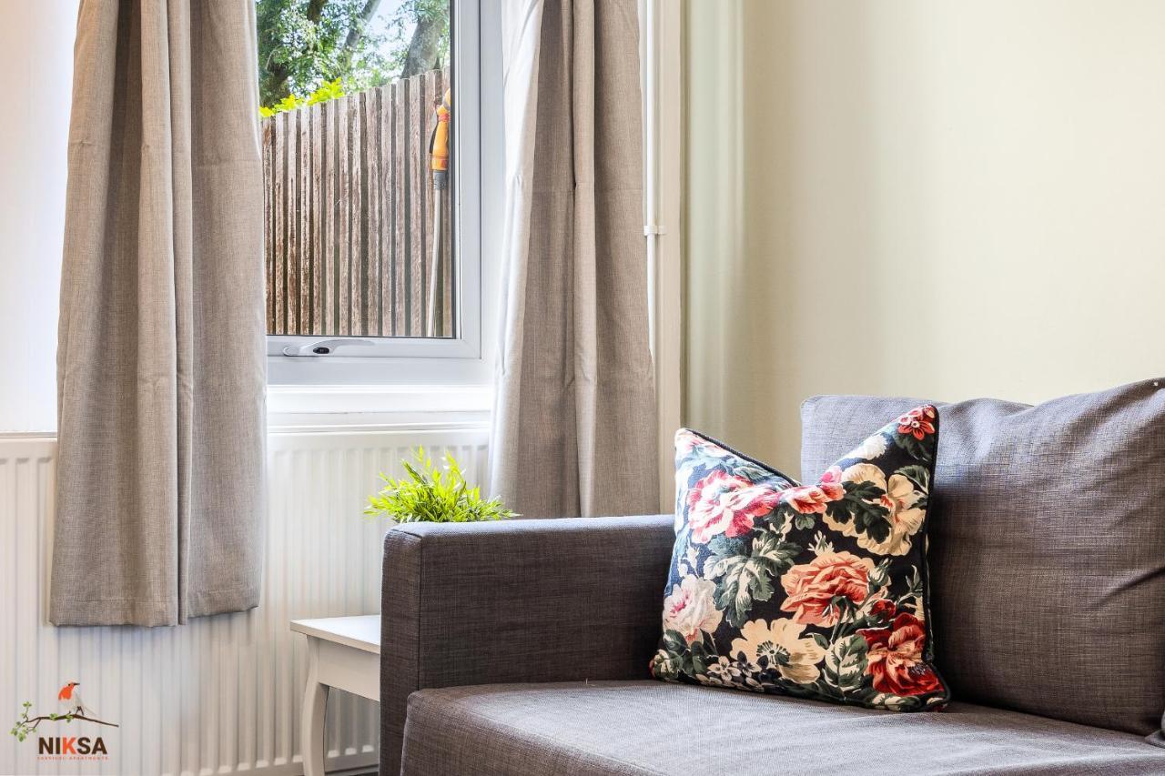 Niksa Serviced Accommodation - 3 Bedroom House Welwyn Garden City Zewnętrze zdjęcie
